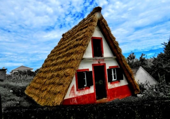 Symbolic houses in Santa Madeira