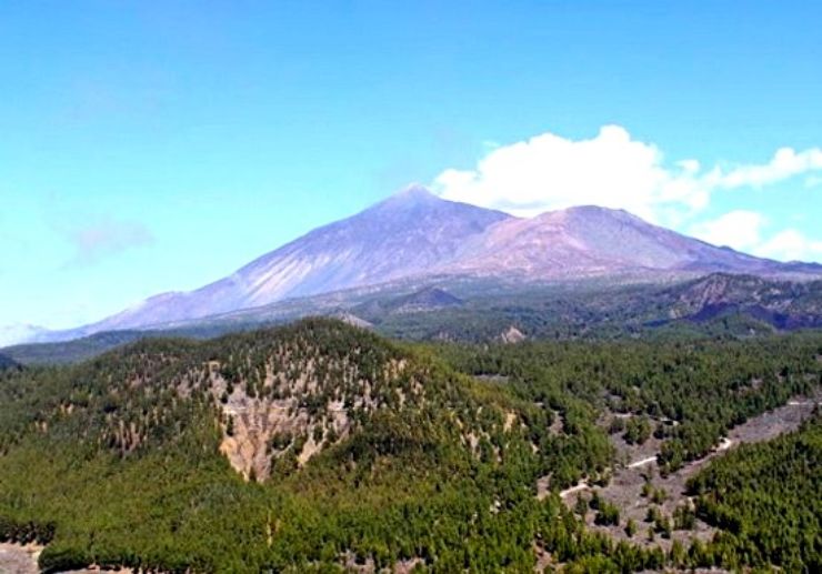 Unobstructed Teide view from Helicopter