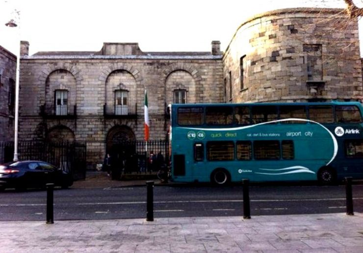 Dublin city and airport Airlink Express Bus