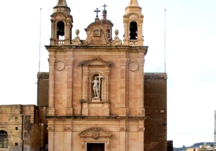 Visit Munxar church in Gozo on a segway