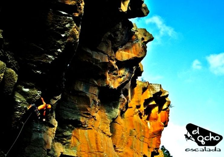 Lead climbing course in Tenerife