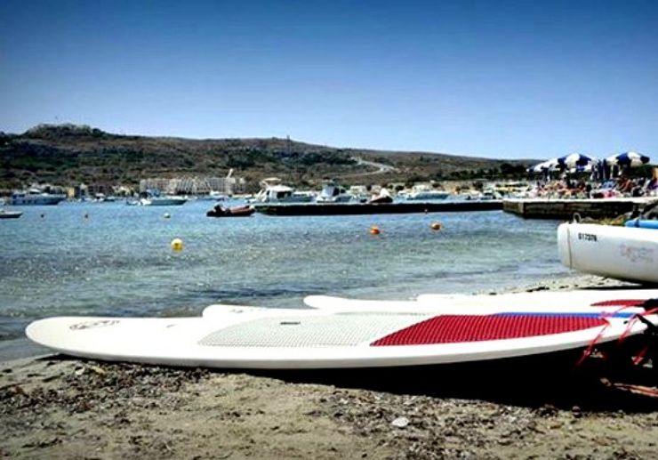 Stand up paddle in Mellieha bay