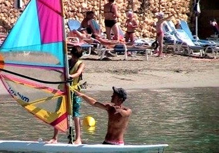 Windsurfing taster course in Malta