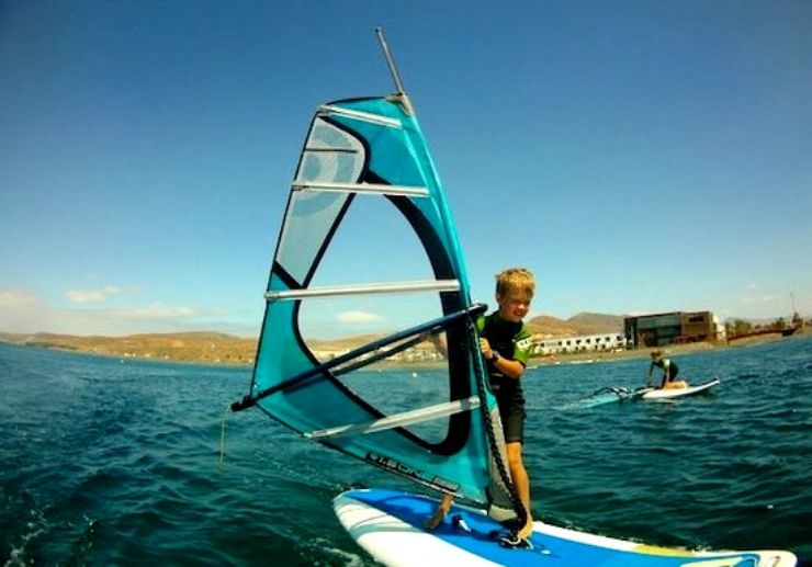 Learn how to windsurf in Fuerteventura
