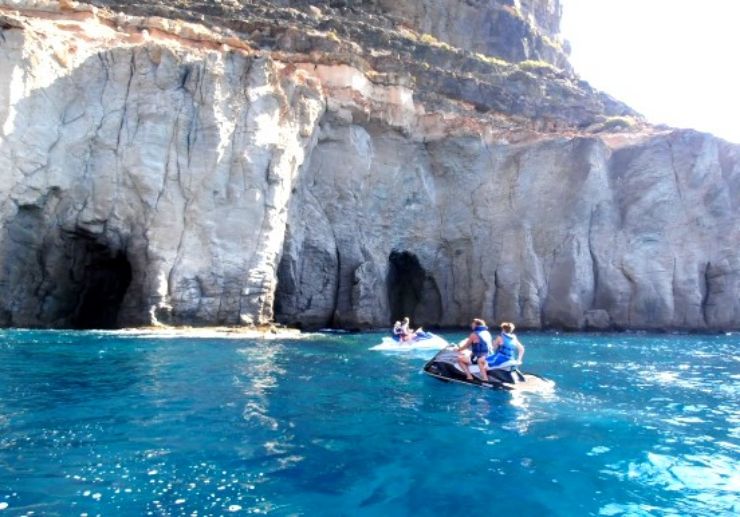 Explore cave jetski Gran Canaria