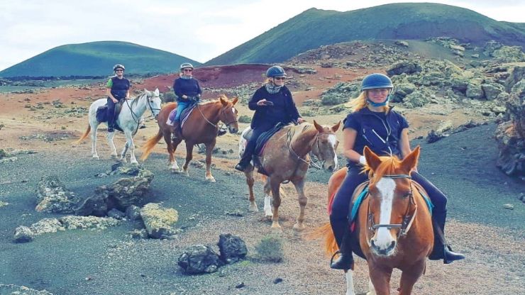 Scenic Lanzarote horse riding excursion Tinasoria route